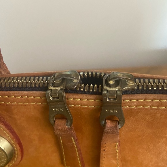 Vintage Dooney & Bourke Zip Zip Cabriolet - Picture 6 of 11